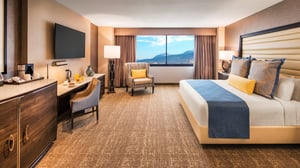 The-A-King-Room-view-of-main-room_q085_1920x1080