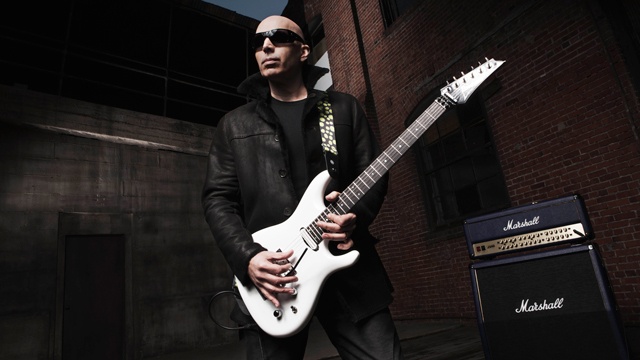 Chapman_Joe_Satriani_1381-1.jpg