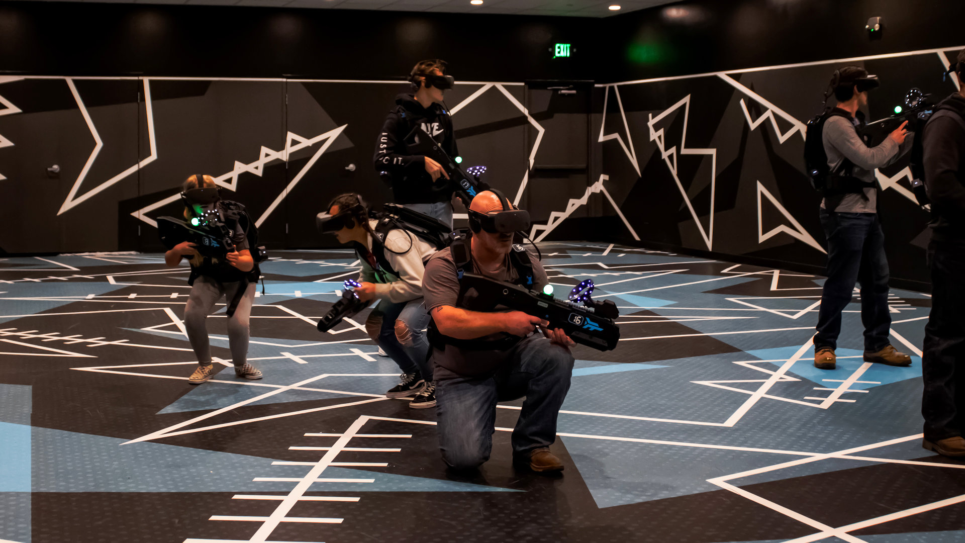 Max-Action-Arena-view-of-team-in-zero-latency-vr-room_q085_1920x1080
